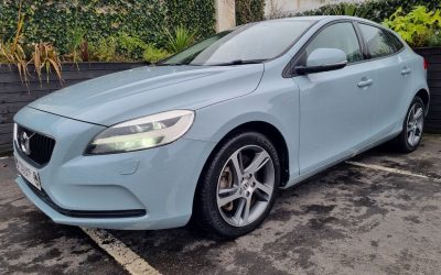 2017 Volvo V40
