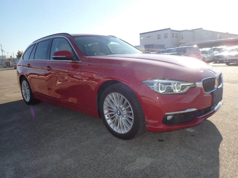 photo of a used BMW 3 Series for sale Dublin  by Naas Road Autos