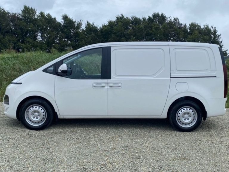 Photo 3 of the 2025 Hyundai Staria Manual for sale  by Bolands Wexford Wexford