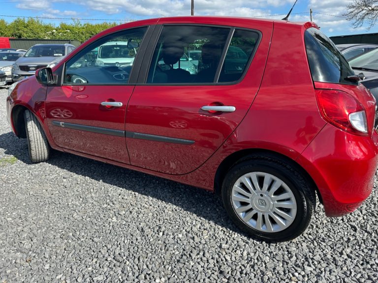 photo2 of a used Renault Clio Manual for sale Dublin 175999