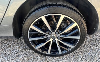 2017 Volvo V40