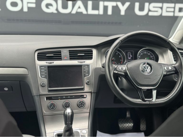 photo4 of a used Volkswagen Golf Automatic for sale Dublin : 69000 42875