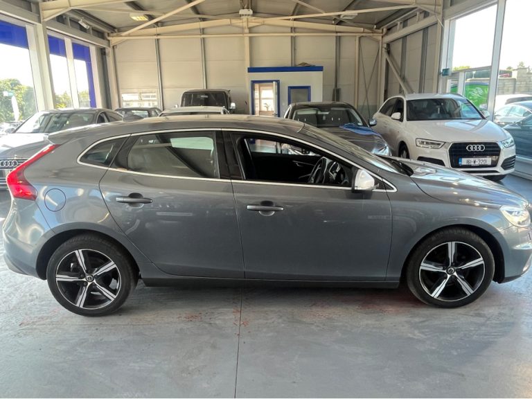photo5 of a used Volvo V40 Manual for sale Cork 180380