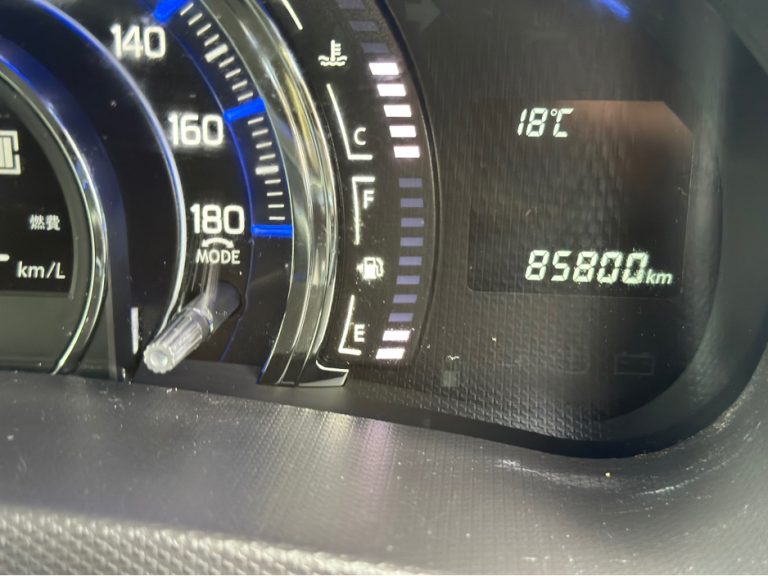 photo5 of a used Suzuki Swift Automatic for sale Dublin : 85800 53314