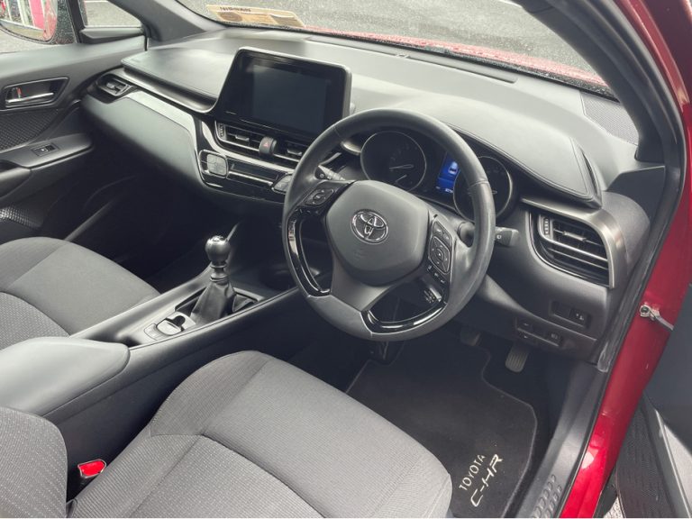 photo2 of a used Toyota C-HR Manual for sale Mayo 90147