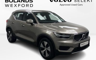 2022 Volvo XC40