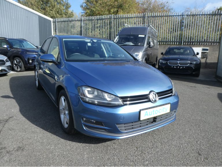 photo2 of a used Volkswagen Golf Automatic for sale Dublin : 68452 42534