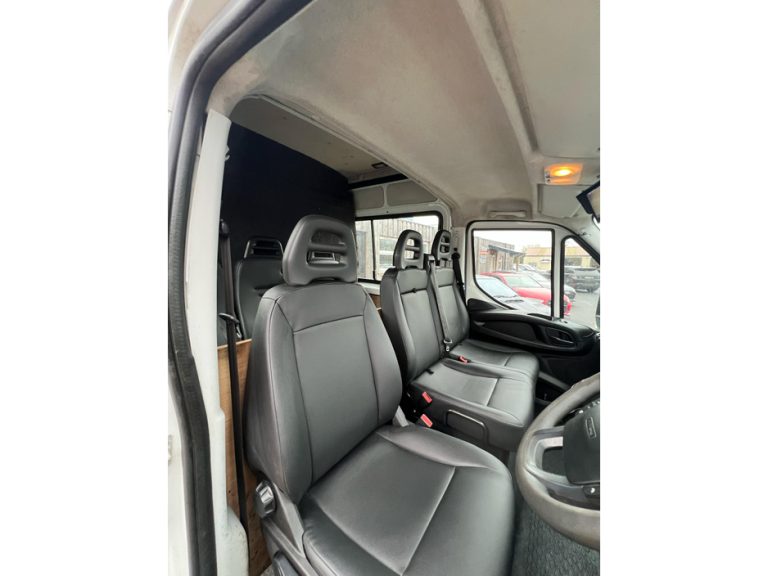 photo4 of a used Iveco Daily Automatic for sale Dublin 212000