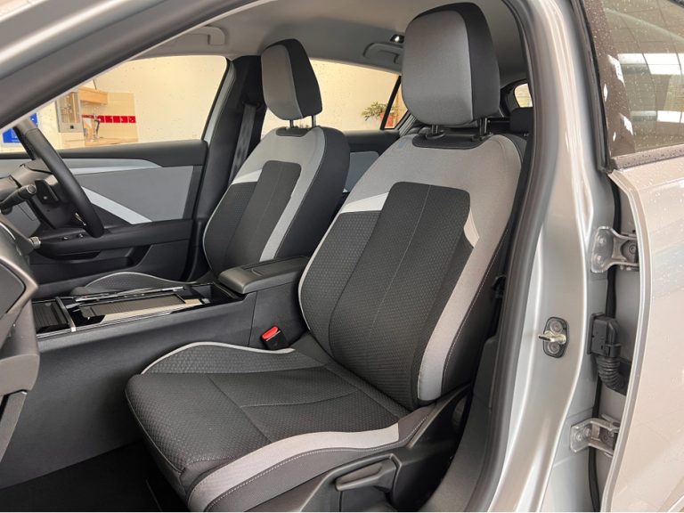 photo5 of a used Opel Astra Automatic for sale Dublin 19999