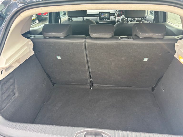 photo3 of a used Renault Clio Manual for sale Dublin 116708