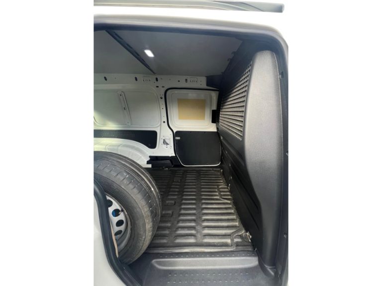 photo3 of a used Volkswagen Caddy Manual for sale Dublin 126000