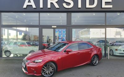 2015 Lexus IS 300h