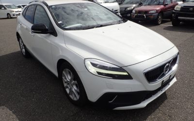 2019 Volvo V40