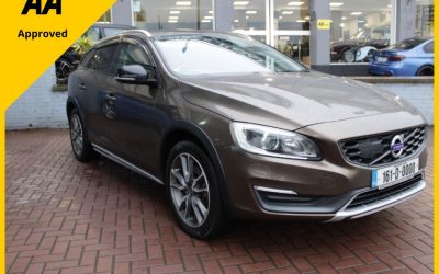 2016 Volvo V60 Cross Country