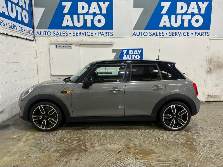 photo4 of a used MINI Hatch Manual for sale Dublin 113000