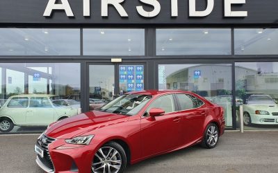 2018 Lexus IS 300h